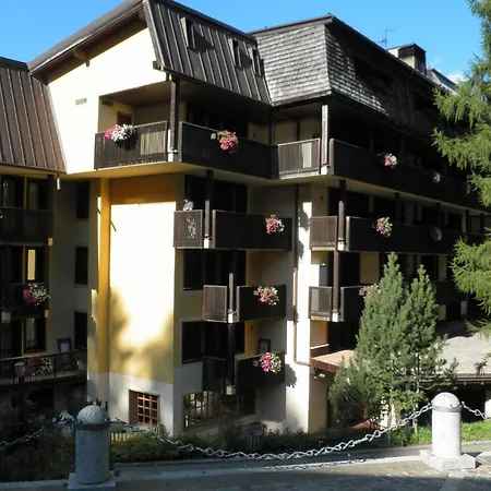 R.T.A. Hotel Des Alpes 2-3